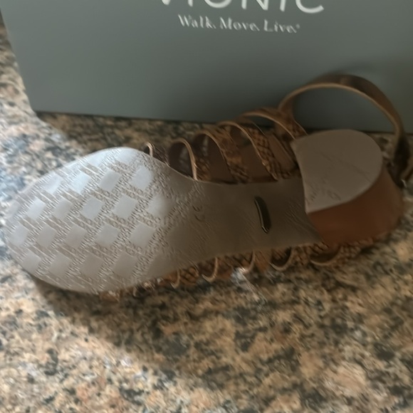 Vionic Sami Boa Espresso 7.5M, NIB - Picture 3 of 4